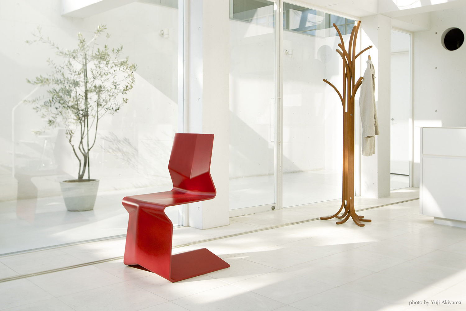 ORIZURU | Chair (Compression-molded plywood) | FURNITURE | WORKS 